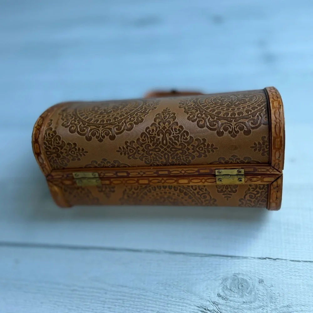 Vintage Wood & Leather Embossed Handbag - Picture 6 of 7